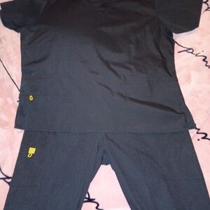 WonderWink Black Women's Scrub Top And Bottom XL